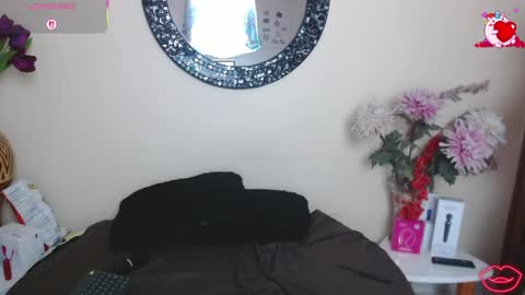 Snapshot of nicole_santana_ chatting on June 2, 10:12 pm Nicole Santana online show from June 2, 10:12 pm
