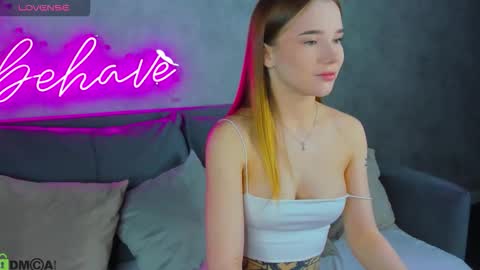 Snapshot of nicole_vasquezz chatting on February 26, 9:08 am Nicole My schedule for the week 2 GMT 9am-15pm Mo Tu Th Fr online show from February 26, 9:08 am