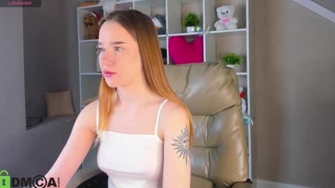 Snapshot of nicole_vasquezz chatting on March 16, 1:11 am Nicole My schedule for the week 2 GMT 9am-15pm Mo Tu Th Fr online show from March 16, 1:11 am