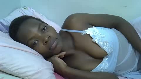 Snapshot of nicoleberry254 chatting on February 4, 8:24 am nicoleberry254 online show from February 4, 8:24 am