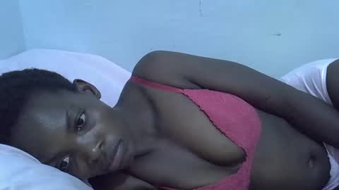 Snapshot of nicoleberry254 chatting on February 10, 3:21 pm nicoleberry254 online show from February 10, 3:21 pm