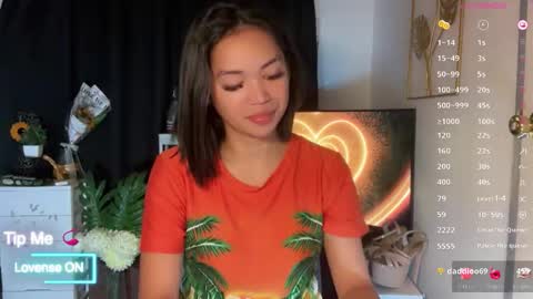 NICOLE online show from February 21, 4:52 pm