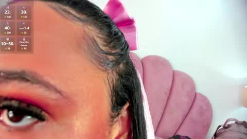 Snapshot of nicoleparadise_ chatting on March 3, 12:58 pm NICOLE online show from March 3, 12:58 pm
