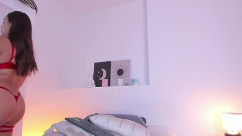 Nicole online show from March 26, 12:11 pm