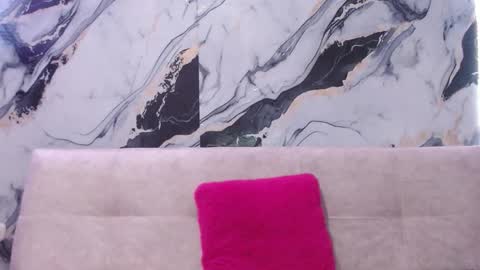 nicolle gomes online show from November 22, 10:31 pm