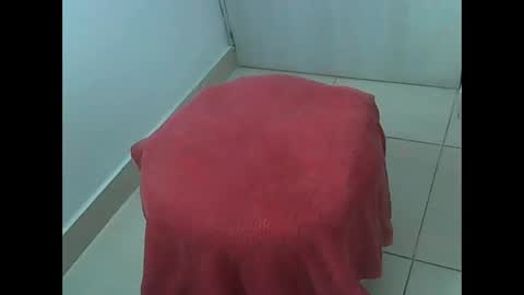 Snapshot of nicollediaz09 chatting on June 1, 12:29 pm nicollediaz09 online show from June 1, 12:29 pm