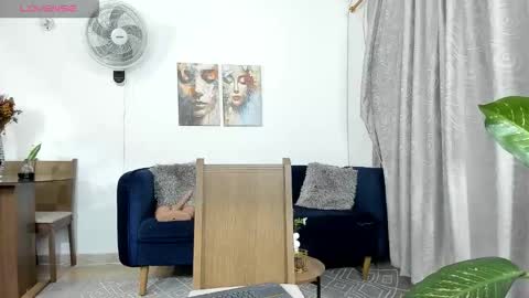 Nicolle Lima online show from October 14, 11:05 pm