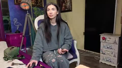 Snapshot of nicollepalmer chatting on February 26, 7:42 am Nicolle online show from February 26, 7:42 am