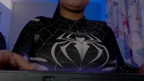 Nicolle Miley online show from March 27, 8:30 pm