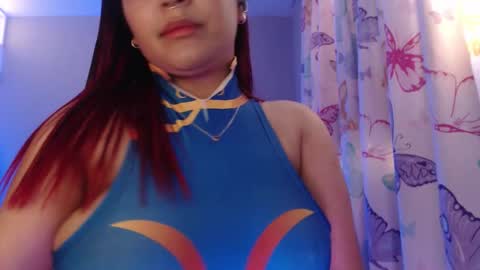 Nicolle Miley online show from April 10, 7:29 pm