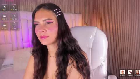 Snapshot of nicolsantoss chatting on May 26, 11:17 am Nicol online show from May 26, 11:17 am