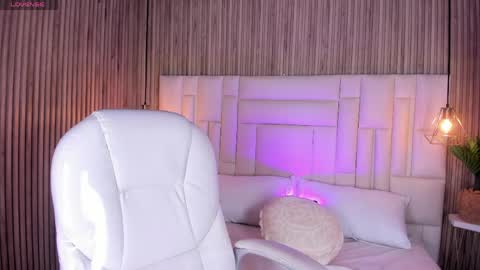 Snapshot of nicolsantoss chatting on May 28, 11:18 am Nicol online show from May 28, 11:18 am