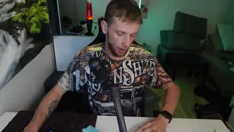Snapshot of nicramga chatting on October 19, 12:33 am nicramga online show from October 19, 12:33 am