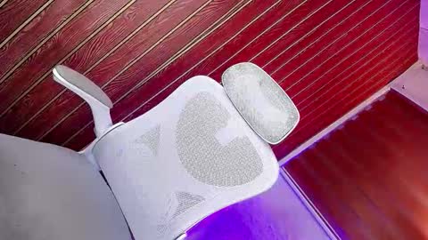 night_crystal1111 online show from March 19, 4:11 pm