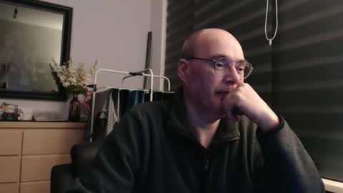 nightkeeper63 online show from February 13, 11:12 pm