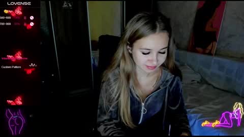 nigo_nika online show from January 12, 2:30 pm