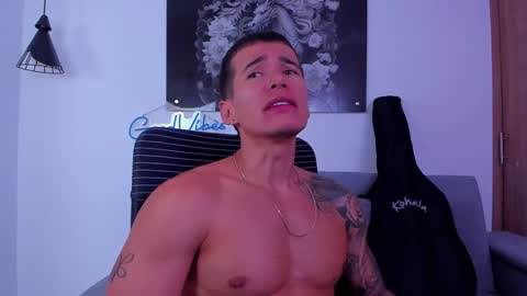 Niick online show from February 4, 1:02 am