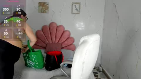 Anni online show from March 30, 5:41 am