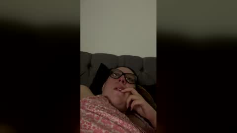 Anni online show from April 9, 4:23 am