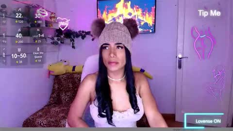 Nicolle Bustamante online show from March 21, 5:12 am