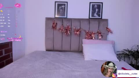 Snapshot of niicoleta2 chatting on May 22, 8:42 am Niicoleta online show from May 22, 8:42 am