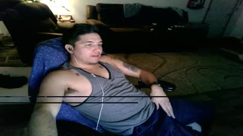 Snapshot of niightvlf chatting on December 3, 5:04 am niightvlf online show from December 3, 5:04 am