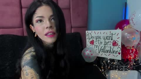 Snapshot of niinaink chatting on February 14, 11:21 am NINAINK online show from February 14, 11:21 am
