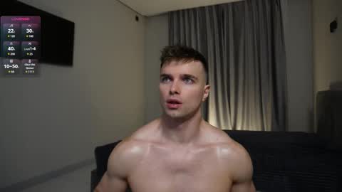 Snapshot of nik_sharp chatting on March 1, 3:41 am Nik online show from March 1, 3:41 am