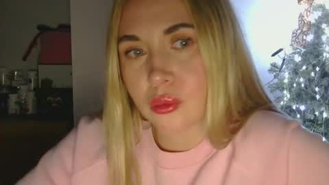 Snapshot of nika_flame chatting on January 10, 11:53 pm Nika online show from January 10, 11:53 pm