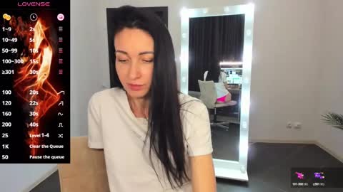 Snapshot of nikamiles chatting on February 8, 5:50 pm Nika online show from February 8, 5:50 pm