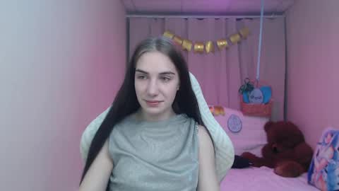 Snapshot of nikastarkk chatting on April 13, 6:57 pm nikastarkk online show from April 13, 6:57 pm