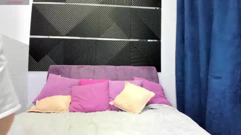 Nikavibe18 online show from May 10, 2:39 am
