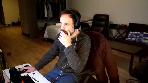 Nike Jude online show from December 17, 8:15 pm