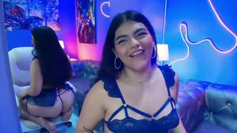 Snapshot of nikibunn chatting on April 24, 1:13 pm NIKI online show from April 24, 1:13 pm