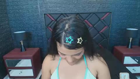 Snapshot of nikibunn chatting on May 22, 12:55 pm NIKI online show from May 22, 12:55 pm