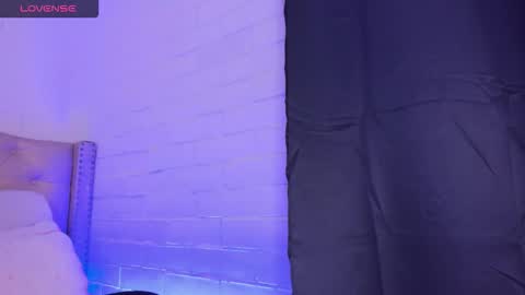 Niikii online show from November 6, 2:56 am