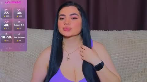 Snapshot of nikki_kardashian chatting on March 12, 1:47 am Nikki Kardashian online show from March 12, 1:47 am