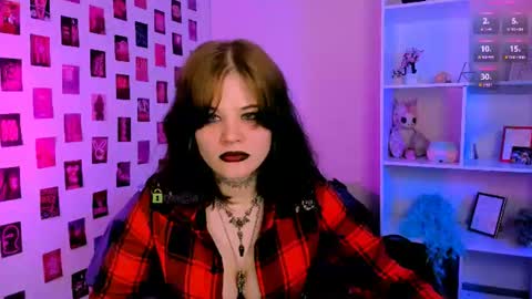nikki_kiss_ online show from June 28, 8:31 am