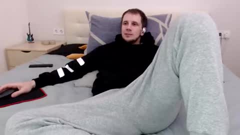 Nick online show from February 8, 7:01 am