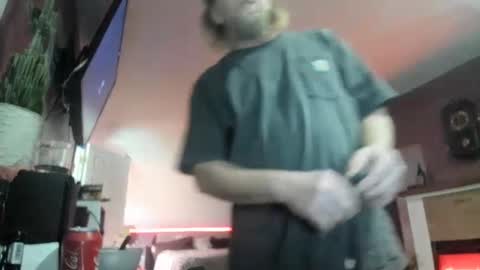 Snapshot of nikkiandtony chatting on January 2, 6:40 am nikkiandtony online show from January 2, 6:40 am