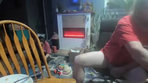 Snapshot of nikkiandtony chatting on February 28, 6:32 am nikkiandtony online show from February 28, 6:32 am