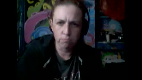 Snapshot of nikkietwotimes420 chatting on December 4, 1:36 am Nikkie online show from December 4, 1:36 am
