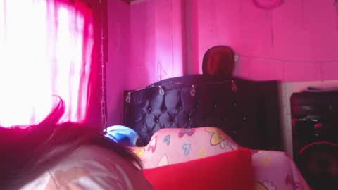 Snapshot of nikkirous_ chatting on July 10, 4:09 pm Nikkirous online show from July 10, 4:09 pm
