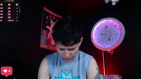 Nikky online show from April 4, 1:19 pm