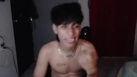 Snapshot of niklaus_wolf chatting on October 12, 6:56 am niklaus_wolf online show from October 12, 6:56 am