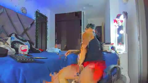 Snapshot of niko_milk chatting on January 14, 1:22 am niko_milk online show from January 14, 1:22 am