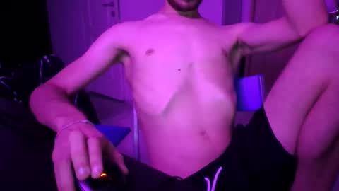 Snapshot of nikolasnik50 chatting on November 3, 12:24 am Nikolas50 online show from November 3, 12:24 am