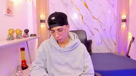    online show from February 11, 3:22 am