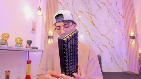    online show from April 7, 4:24 am