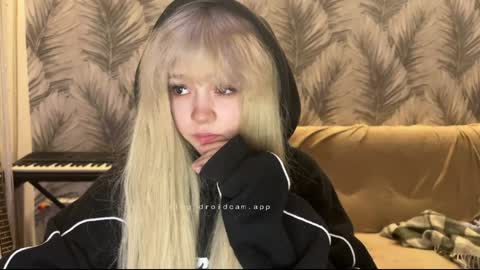 nikoli_naw online show from June 1, 7:48 pm